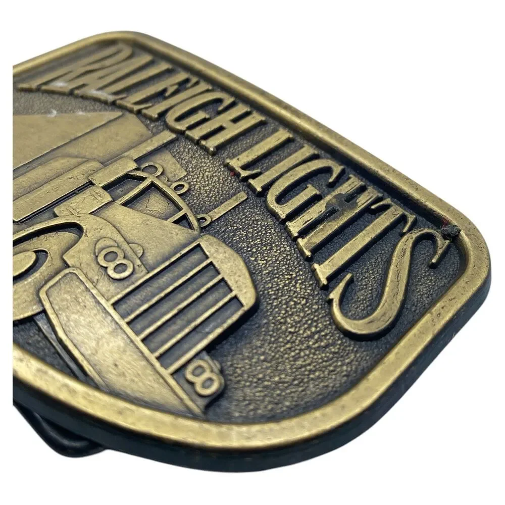 RALEIGH LIGHTS CIGARETTE Vintage BELT BUCKLE Truck Trucker Tobacco Advertising
